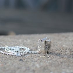 WoodLog Medium, Vedh�ng, Sterlings�lv